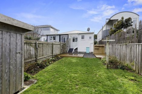 Photo of property in 23 Trent Street, Island Bay, Wellington, 6023