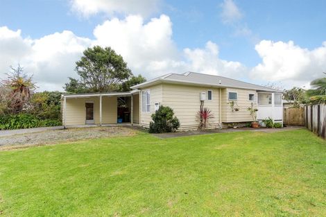 Photo of property in 126 Omata Road, Marfell, New Plymouth, 4310