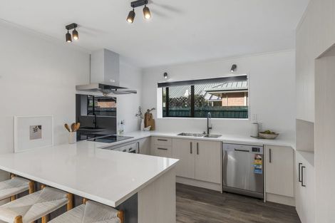 Photo of property in 53 Kedleston Drive, Avonhead, Christchurch, 8042