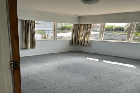 Photo of property in 12 Portadown Avenue, Pakuranga Heights, Auckland, 2010
