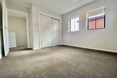 Photo of property in 5/15 Sunhill Road, Sunnyvale, Auckland, 0612