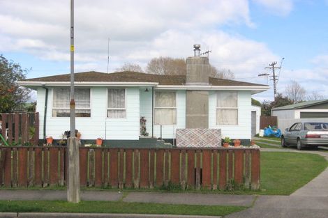Photo of property in 10 Hinau Place, Edgecumbe, 3120