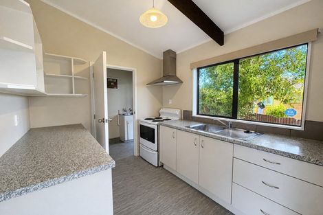 Photo of property in 2/33 Park Avenue, Papatoetoe, Auckland, 2025