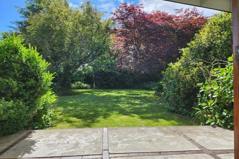 Photo of property in 32 Middlepark Road, Sockburn, Christchurch, 8042