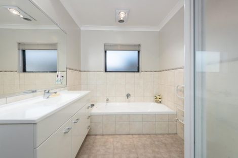 Photo of property in 60 Levers Road, Matua, Tauranga, 3110