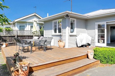 Photo of property in 16 Allard Street, Edgeware, Christchurch, 8013