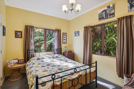 Photo of property in 35 Sunglo Terrace, Otaki, 5512