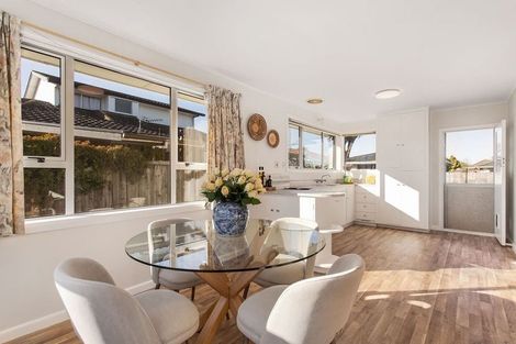 Photo of property in 292 Main North Road, Redwood, Christchurch, 8051