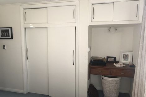 Photo of property in 19 Romney Square, Tawa, Wellington, 5028