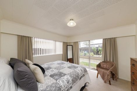 Photo of property in 14a Cecil Place, Cloverlea, Palmerston North, 4412