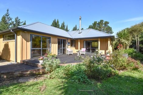 Photo of property in 37 Mckendry Road, Woodside, Outram, 9074