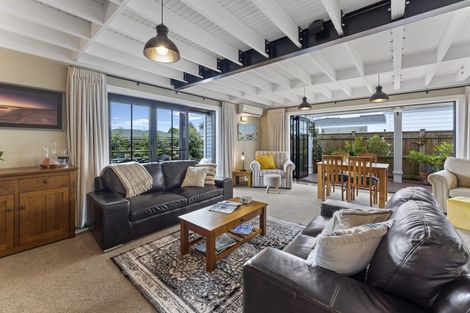 Photo of property in 5 Colombo Street, Hokowhitu, Palmerston North, 4410