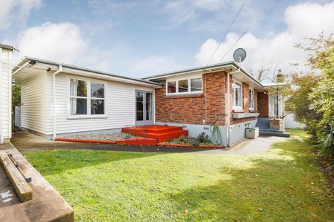 Photo of property in 21 Highfield Road, Feilding, 4702