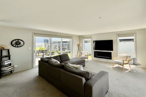 Photo of property in 269 Te Okuroa Drive, Papamoa, 3118