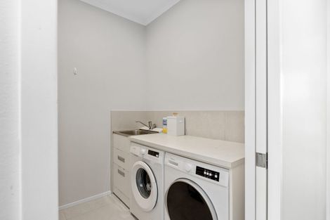 Photo of property in 26a Taikura Avenue, Red Beach, 0932