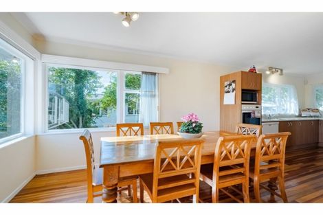 Photo of property in 16 Tomo Street, New Lynn, Auckland, 0600