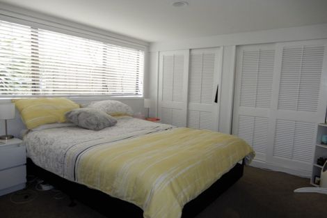 Photo of property in 88 Beach Road, Castor Bay, Auckland, 0620