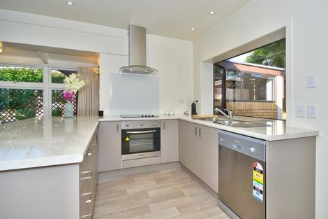 Photo of property in 2/15 Matuhi Rise, Henderson, Auckland, 0612