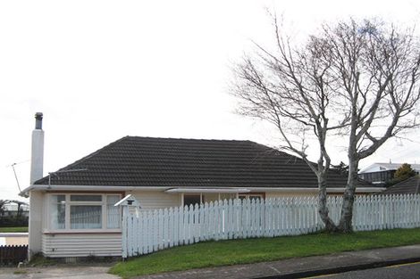 Photo of property in 71 Bayly Road, Blagdon, New Plymouth, 4310