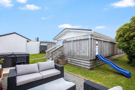 Photo of property in 23 Cara Crescent, Paparangi, Wellington, 6037