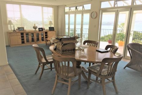 Photo of property in 1a Tizard Road, Birkenhead, Auckland, 0626