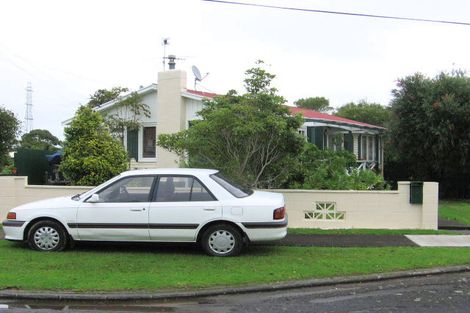 Photo of property in 7 Dolphin Street, Pakuranga, Auckland, 2010