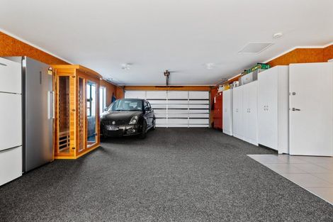 Photo of property in 25 Chestnut Close, Kelvin Grove, Palmerston North, 4414