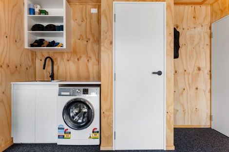 Photo of property in 133 Burdon Loop, Lake Hawea, 9382