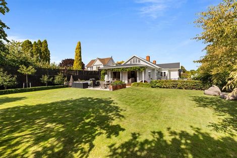 Photo of property in 59 Weston Road, St Albans, Christchurch, 8052