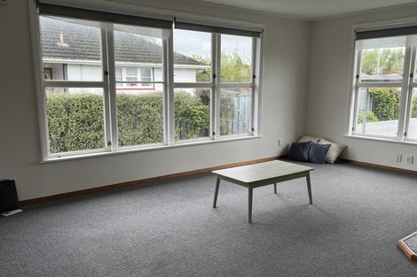 Photo of property in 6 Ayr Place, Hokowhitu, Palmerston North, 4410