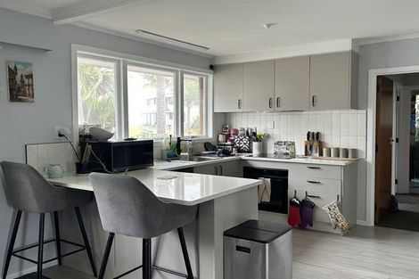 Photo of property in 2/19 Bucklands Beach Road, Bucklands Beach, Auckland, 2012