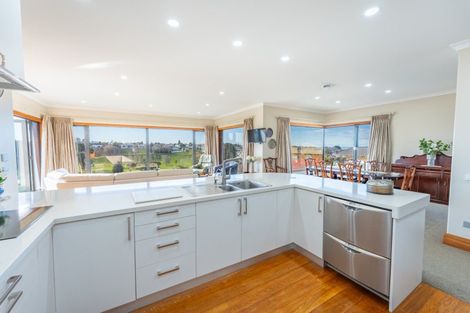 Photo of property in 18 Kitchener Square, Highfield, Timaru, 7910