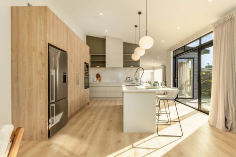 Photo of property in 15 Kaiwaru Place, Waikanae, 5036