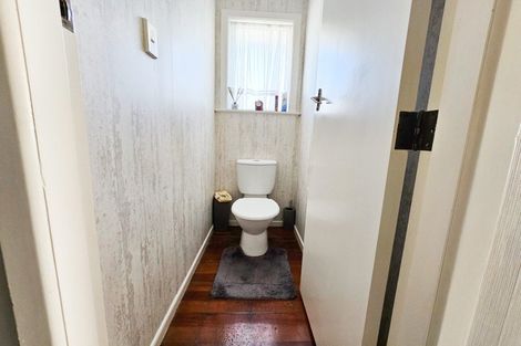 Photo of property in 19 Skerman Street, Marton, 4710