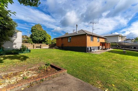 Photo of property in 2 Flower Street, Fairfield, Dunedin, 9018