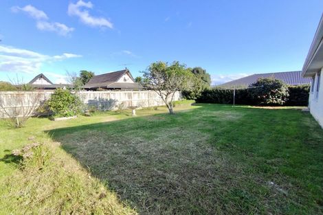 Photo of property in 2/36 Pupuke Road, Takapuna, Auckland, 0622