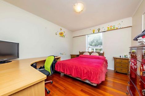 Photo of property in 65 Cardiff Road, Pakuranga, Auckland, 2010