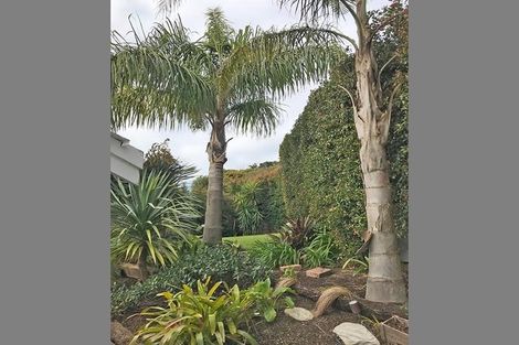 Photo of property in 2/563 East Coast Road, Browns Bay, Auckland, 0630