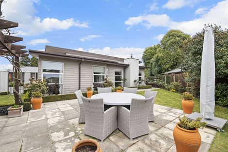 Photo of property in 6 Federer Lane, Bishopdale, Christchurch, 8053