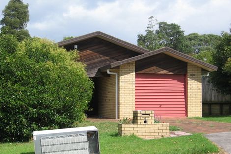 Photo of property in 4 Evergreen Rise, New Lynn, Auckland, 0600