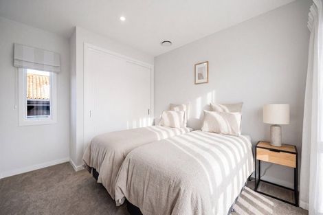 Photo of property in 63 Milford Road, Milford, Auckland, 0620