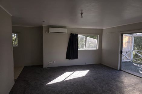 Photo of property in 4/52 Tudor Road, Henderson, Auckland, 0610