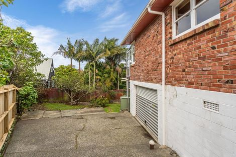Photo of property in 5 Ngataringa Road, Devonport, Auckland, 0624