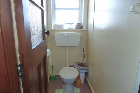 Photo of property in 1 Edinburgh Street, Waimate, 7924