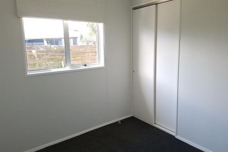 Photo of property in 2 Cypress Grove, Paraparaumu, 5032