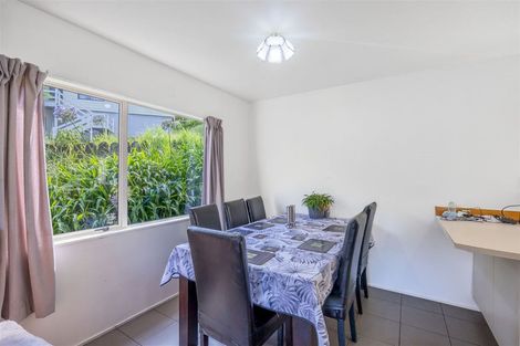 Photo of property in 1/11 Atlantis Place, Totara Vale, Auckland, 0629