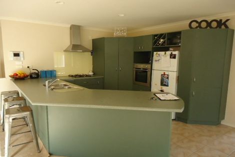 Photo of property in 6 Chelmsley Avenue, Henderson, Auckland, 0612