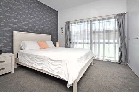 Photo of property in 111f Church Street, Onehunga, Auckland, 1061