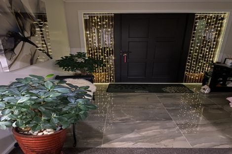 Photo of property in 17 Stony Hill Place, Grenada Village, Wellington, 6037