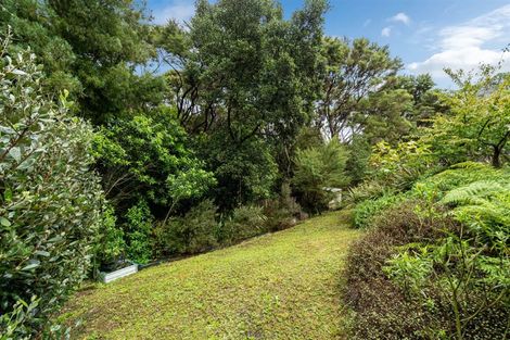 Photo of property in 3 Emery Grove, Bayview, Auckland, 0629